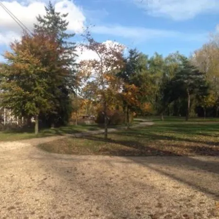 Dans T4 Hyper Proche De La Gare Sncf Et A 300m De La Gare Routiere *
