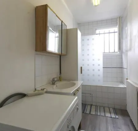 Dans T4 Hyper Proche De La Gare Sncf Et A 300m De La Gare Routiere Homestay Creil