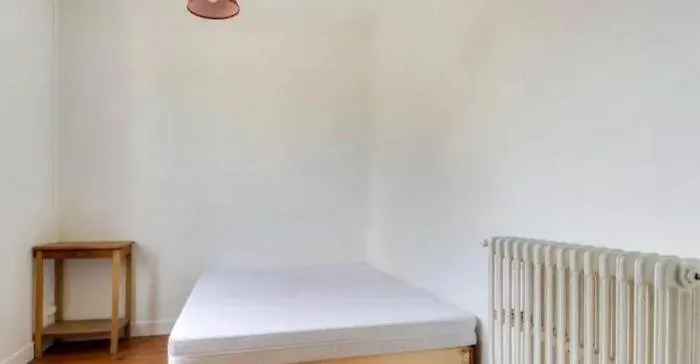 Dans T4 Hyper Proche De La Gare Sncf Et A 300m De La Gare Routiere Homestay