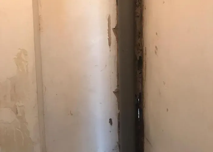 Dans T4 Hyper Proche De La Gare Sncf Et A 300m De La Gare Routiere